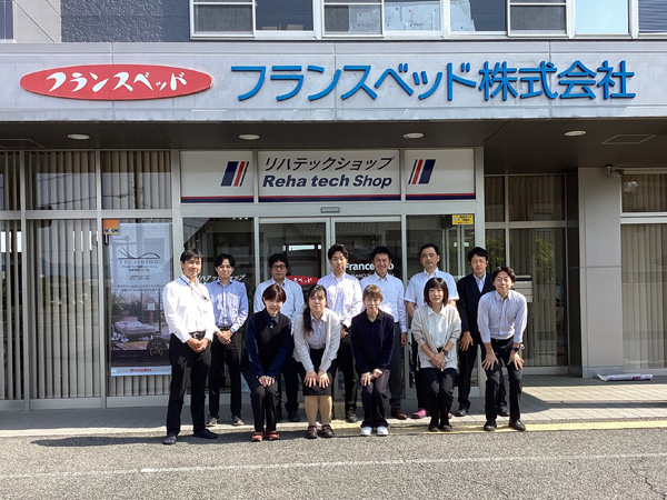 メディカル長野営業所の集合写真