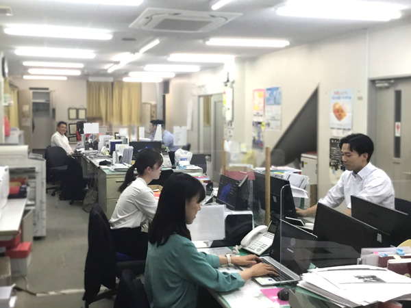 メディカル京都営業所の内観