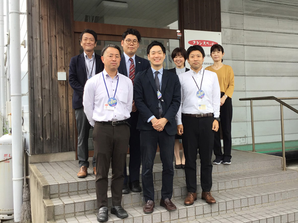 メディカル福岡営業所の集合写真