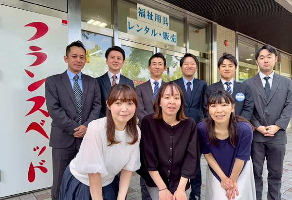 メディカル福岡西営業所の集合写真