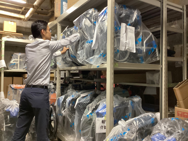 メディカル六本木営業所の倉庫
