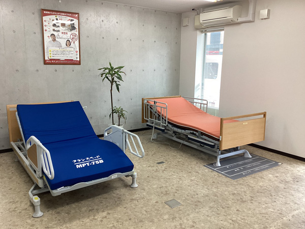 メディカル市川営業所の内観