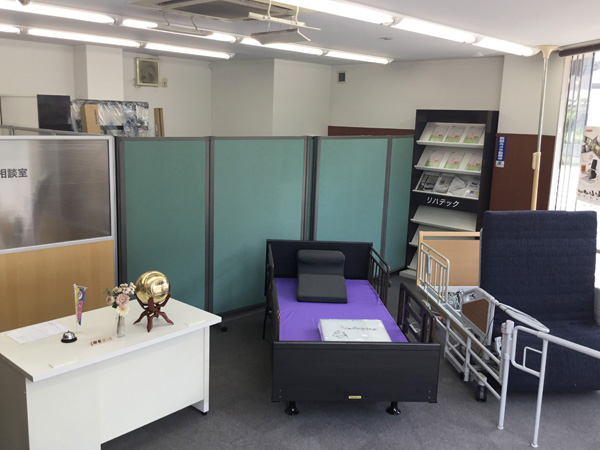 メディカル尼崎営業所の内観