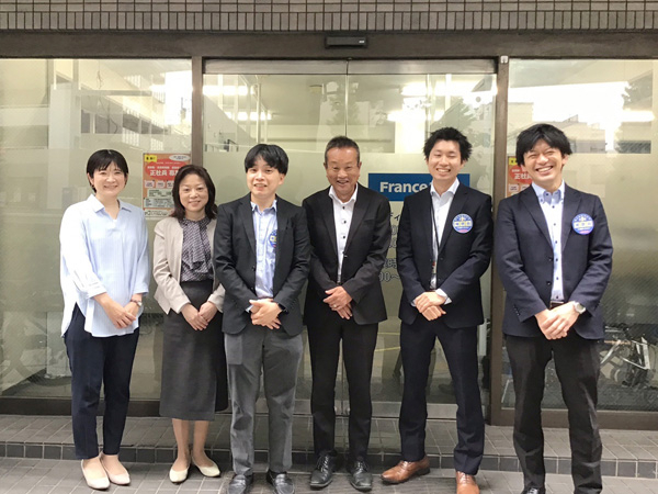 メディカル板橋営業所の集合写真