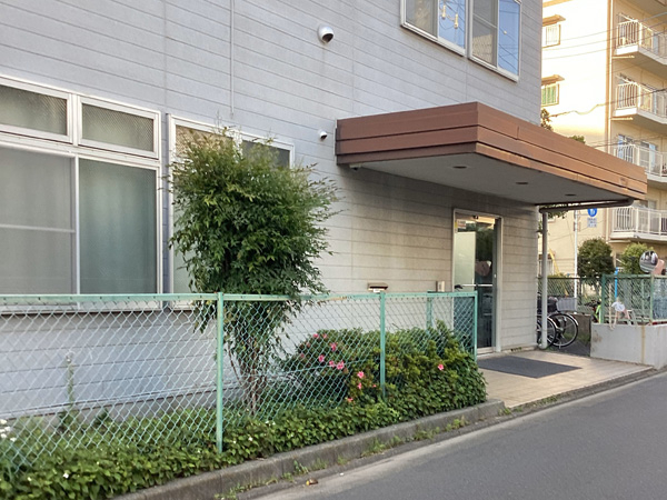 メディカル田無営業所の外観