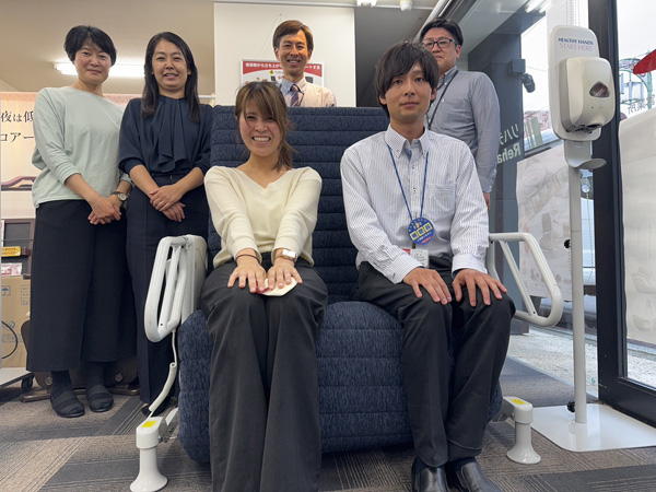 メディカル横浜中央営業所の集合写真