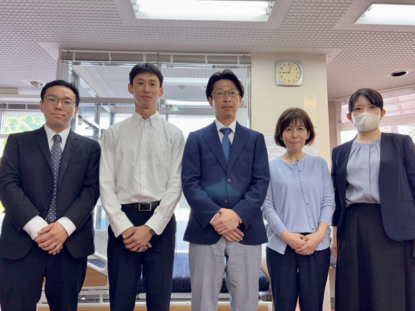 メディカル青葉営業所の集合写真