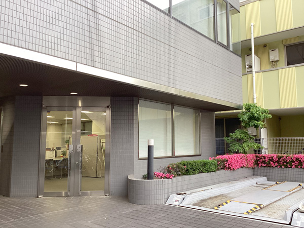 メディカル川口営業所の外観