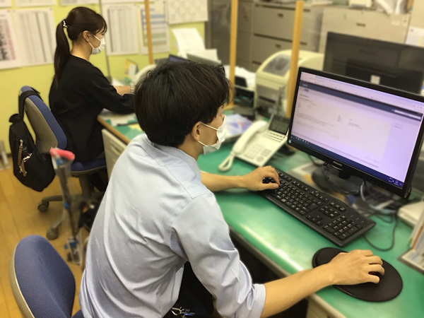 メディカル所沢営業所の内観